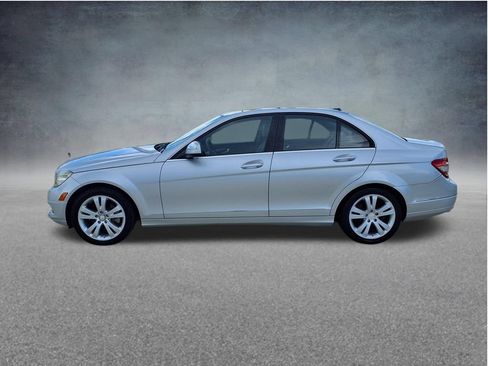 Used 2008 Mercedes-Benz C 300 Sedan image 4