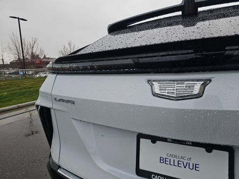 New 2026 Cadillac Lyriq Signature Luxury image 14