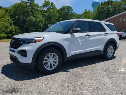 Certified 2021 Ford Explorer 2WD image 6