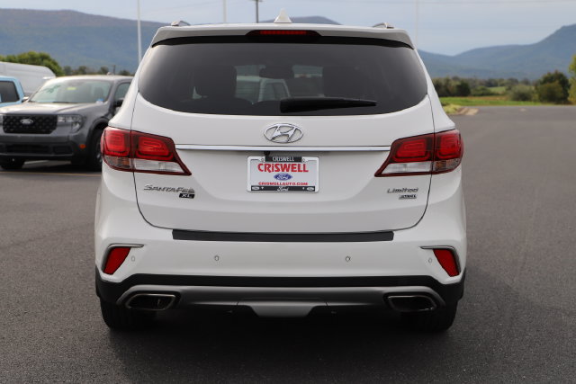 Used 2019 Hyundai Santa Fe XL FWD image 16
