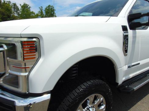 Used 2020 Ford F350 Lariat w/ Lariat Ultimate Package AWD/4WD image 26