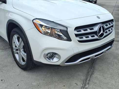 Used 2019 Mercedes-Benz GLA 250 4MATIC image 9
