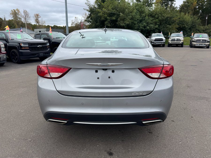 Used 2015 Chrysler 200 C w/ Navigation & Sound Group I FWD image 4