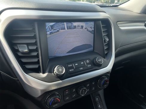 Used 2019 GMC Acadia SLT image 14
