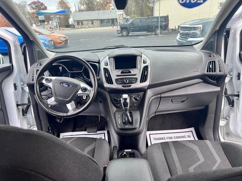 Used 2018 Ford Transit Connect XLT image 15