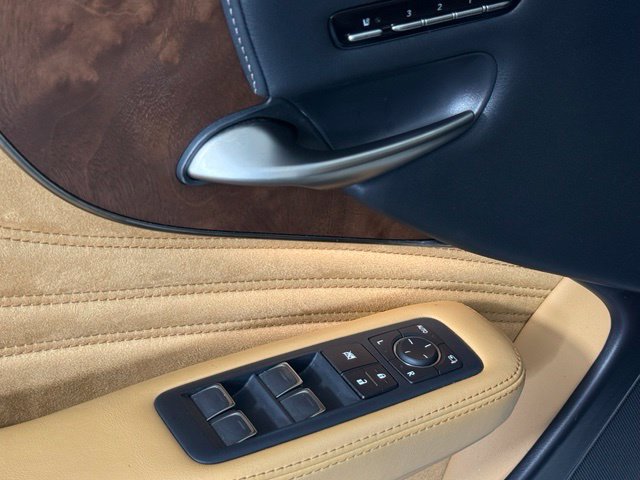 Used 2021 Lexus LS 500 RWD image 17