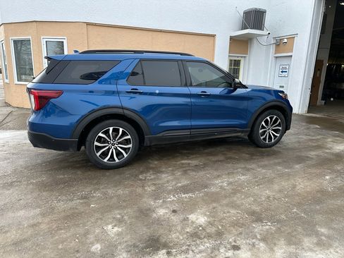 Used 2020 Ford Explorer ST w/ Premium Technology Package image 4