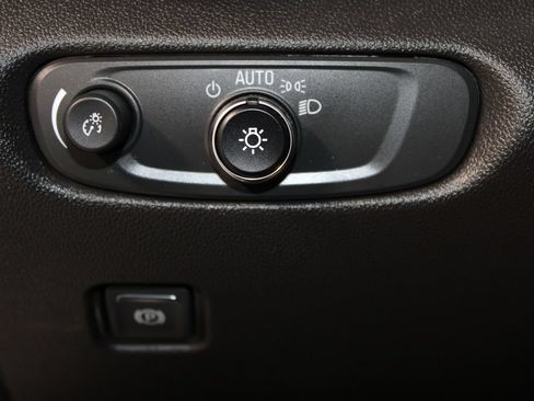 Used 2023 Chevrolet Blazer RS w/ Enhanced Convenience Package FWD image 35