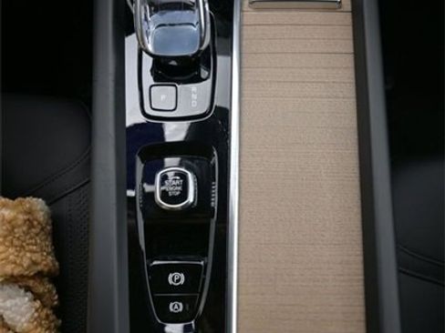 New 2026 Volvo XC60 B5 Plus w/ Protection Package Premier image 10