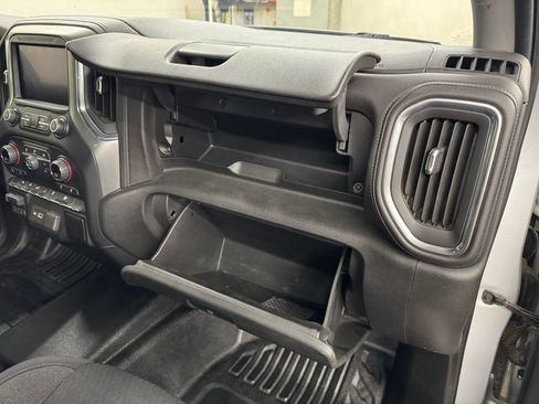 Used 2019 Chevrolet Silverado 1500 LT w/ True North Edition AWD/4WD image 29
