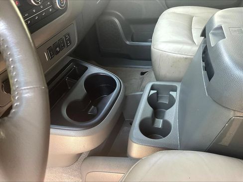 Used 2016 Nissan NV 3500 SL RWD image 18