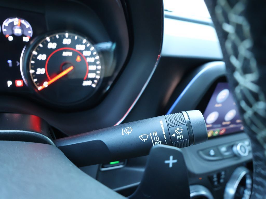 Used 2021 Chevrolet Camaro SS RWD image 17