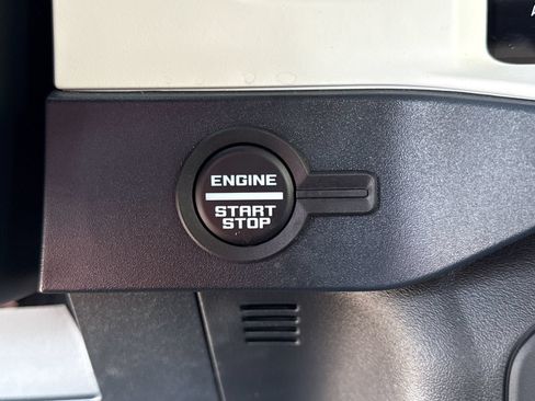 Used 2026 Ford Bronco Heritage Edition AWD/4WD image 7