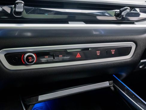 Used 2025 BMW X5 M60i image 28