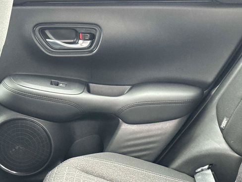 Certified 2025 Honda HR-V LX image 14