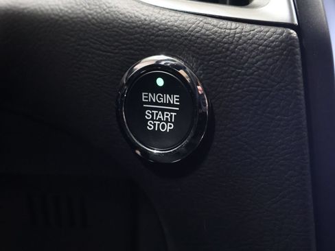 Used 2024 Ford Edge Titanium AWD/4WD image 30