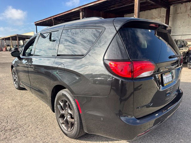 Used 2019 Chrysler Pacifica Touring-L Plus w/ Advanced Safetytec Group FWD image 7