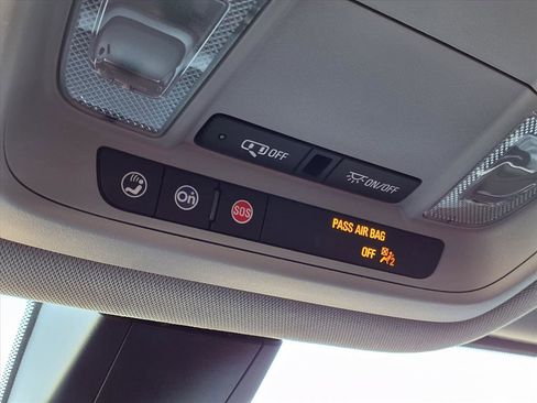 Used 2021 GMC Acadia SLE w/ Driver Convenience Package image 21