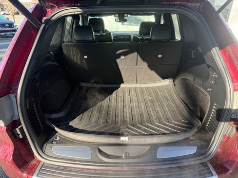 Used 2018 Jeep Grand Cherokee Limited image 6