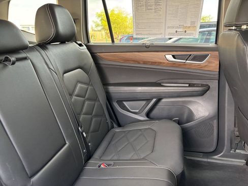Used 2026 Volkswagen Atlas SE FWD image 41