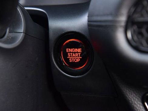 Used 2023 Honda HR-V LX image 17