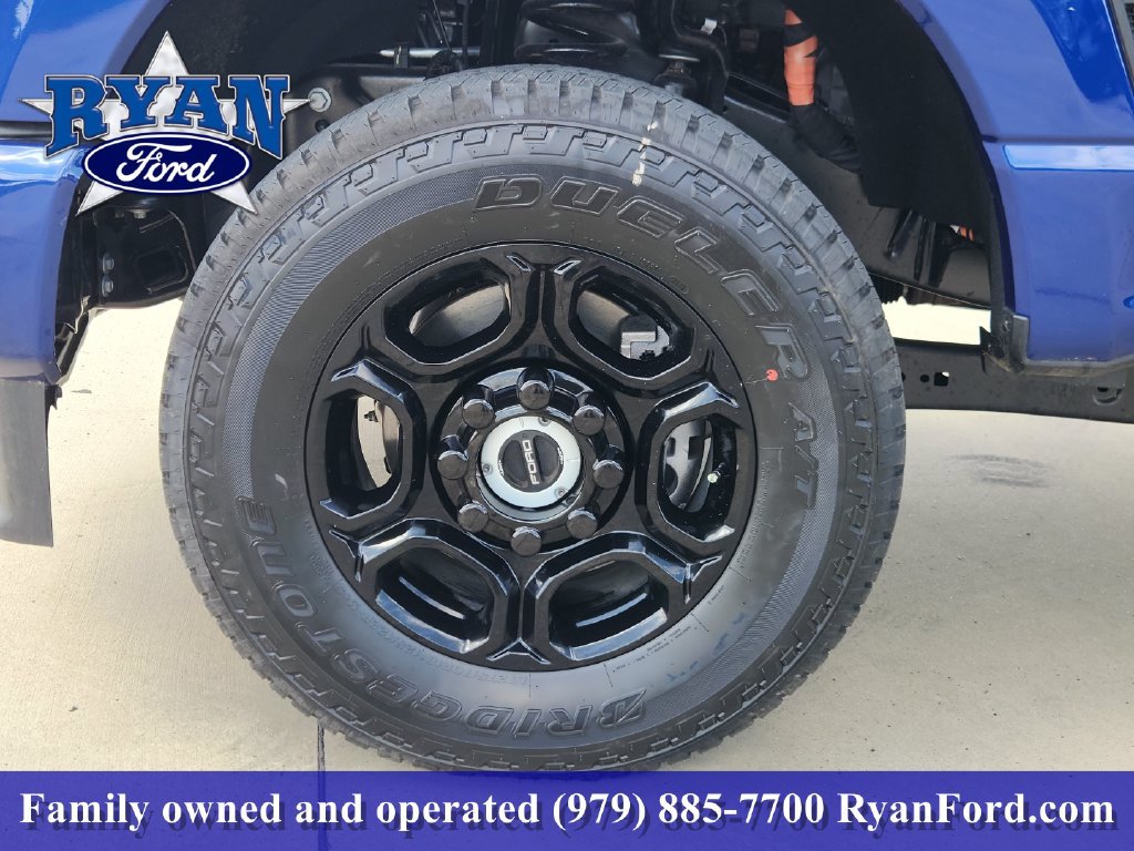 New 2026 Ford F250 XL w/ STX Appearance Package AWD/4WD image 7