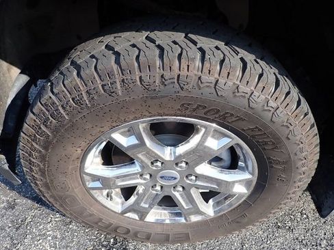 Used 2022 Ford F150 XLT w/ Equipment Group 302A High AWD/4WD image 10