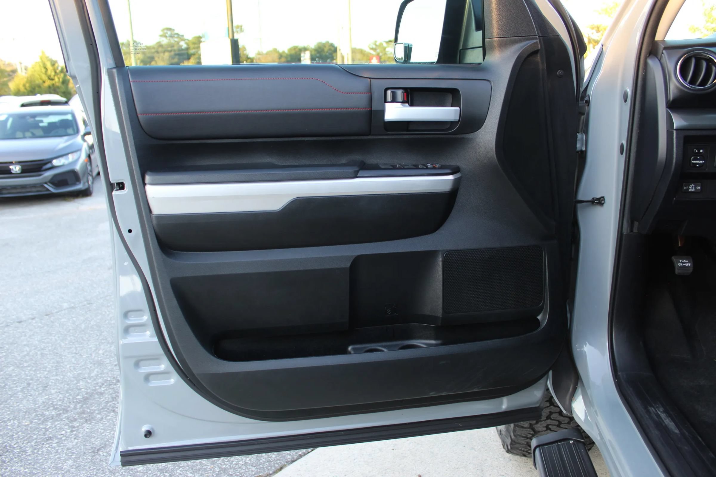 Used 2017 Toyota Tundra TRD Pro AWD/4WD image 11