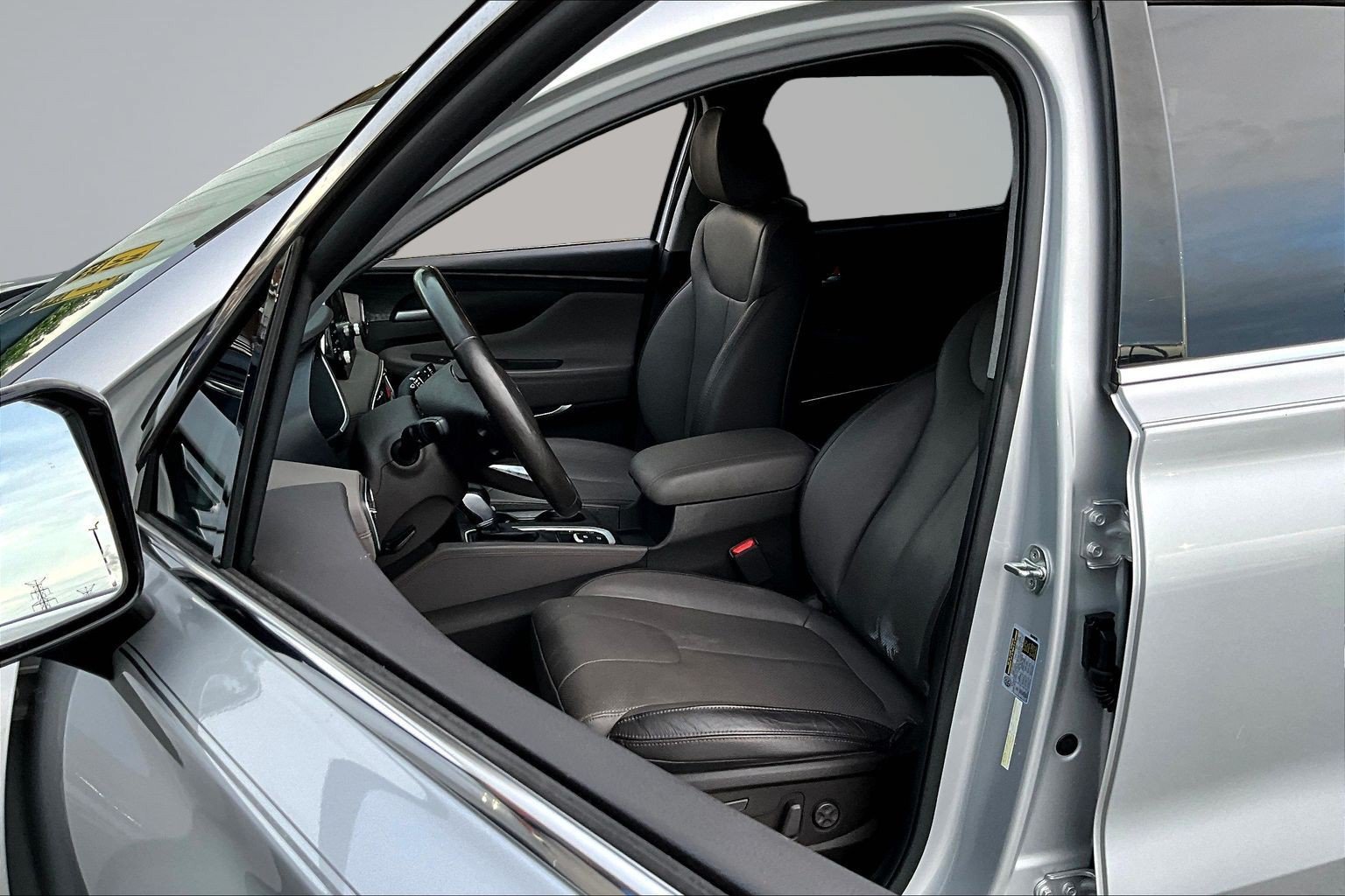 Used 2020 Hyundai Santa Fe Limited FWD image 19