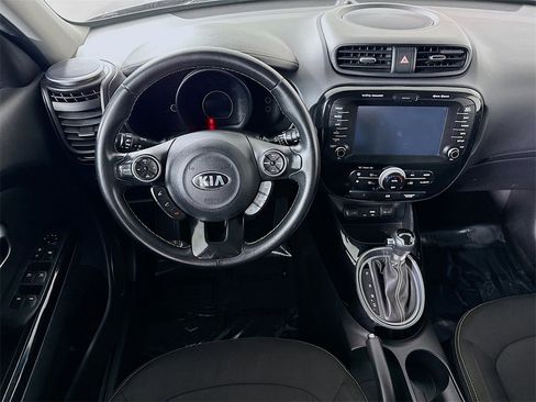 Used 2016 Kia Soul + w/ Audio Package image 3