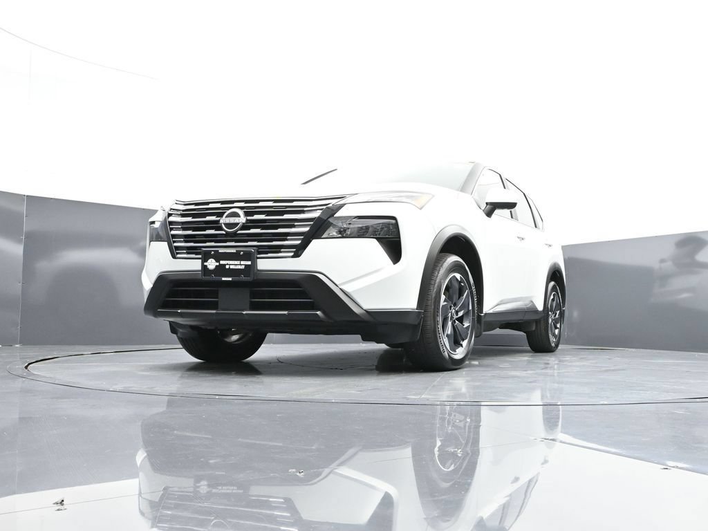 Certified 2026 Nissan Rogue SV AWD/4WD image 46