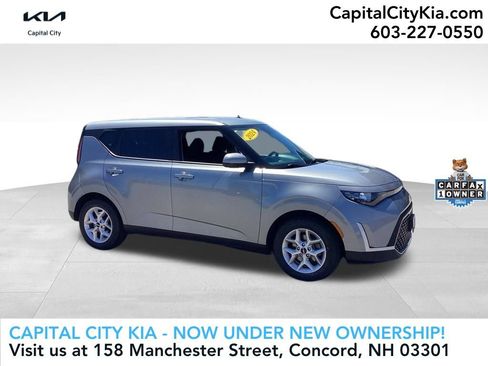 Used 2024 Kia Soul LX w/ Option Group 015 FWD image 1