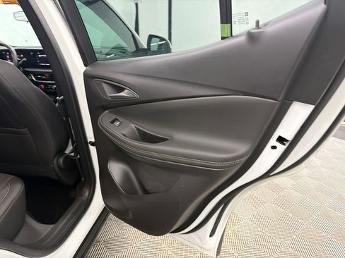 Used 2024 Buick Encore GX Preferred image 17