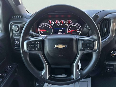 Used 2022 Chevrolet Silverado 2500 Custom w/ Custom Convenience Package image 21