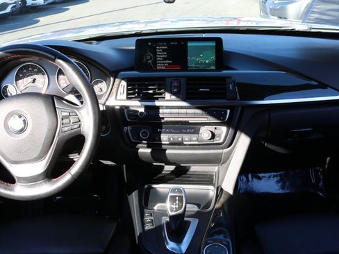 Used 2016 BMW 428i Convertible image 22