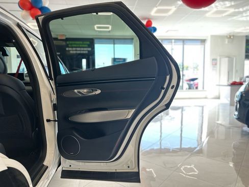 Used 2022 Genesis GV70 2.5T w/ Sport Prestige Package image 41