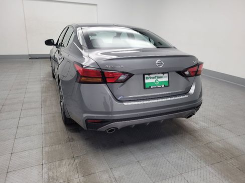 Used 2022 Nissan Altima 2.5 SV w/ SV Premium Package FWD image 6
