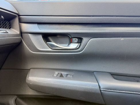 Used 2025 Honda CR-V LX image 25