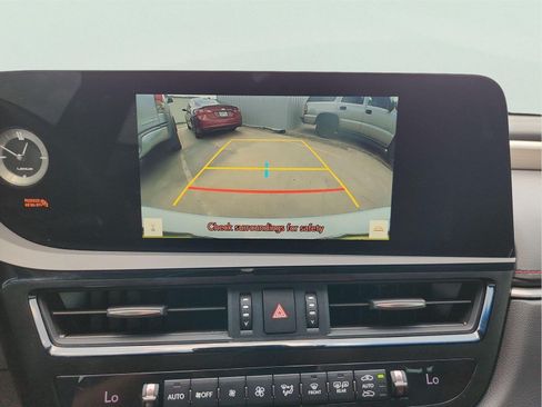 Used 2024 Lexus ES 350 F Sport w/ Accessory Package (Z2) FWD image 15