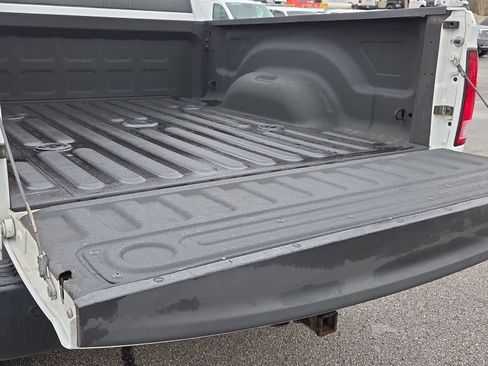 Used 2017 RAM 2500 Tradesman w/ Popular Equipment Group image 9