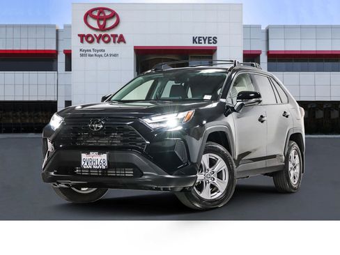 Certified 2025 Toyota RAV4 XLE AWD/4WD image 1