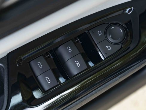 Used 2024 Honda Prologue Touring image 35