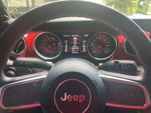 Used 2021 Jeep Wrangler Unlimited Rubicon AWD/4WD image 10