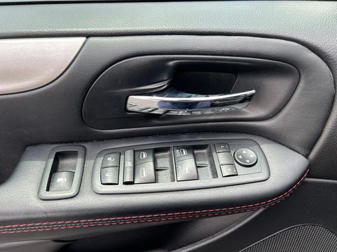 Used 2018 Dodge Grand Caravan GT FWD image 15