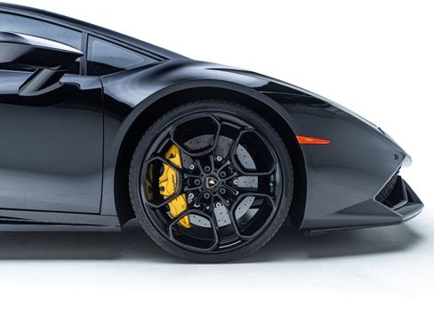 Used 2016 Lamborghini Huracan LP 610-4 AWD/4WD image 39