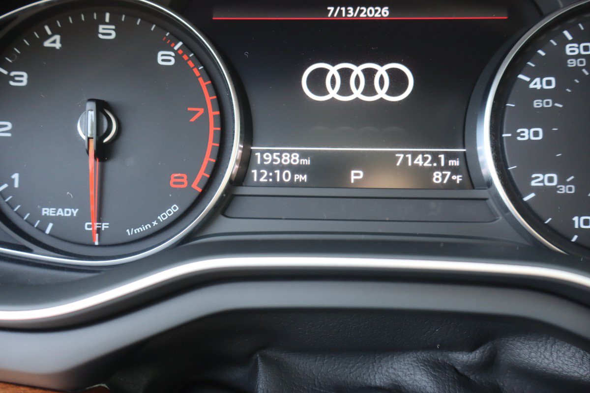 Used 2023 Audi A4 2.0T Premium w/ Convenience Package AWD/4WD image 11