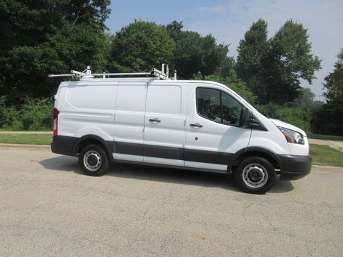 Used 2018 Ford Transit 150 130 Low Roof RWD image 7