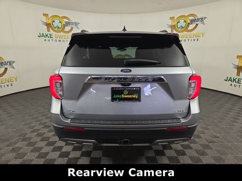 Used 2023 Ford Explorer XLT w/ Equipment Group 202A AWD/4WD image 7