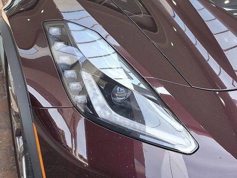 Used 2017 Chevrolet Corvette Z06 RWD image 9