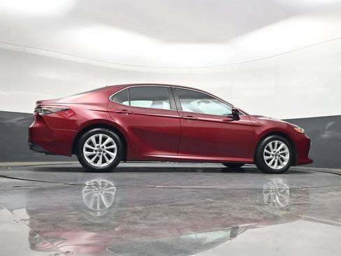 Used 2022 Toyota Camry LE FWD image 37